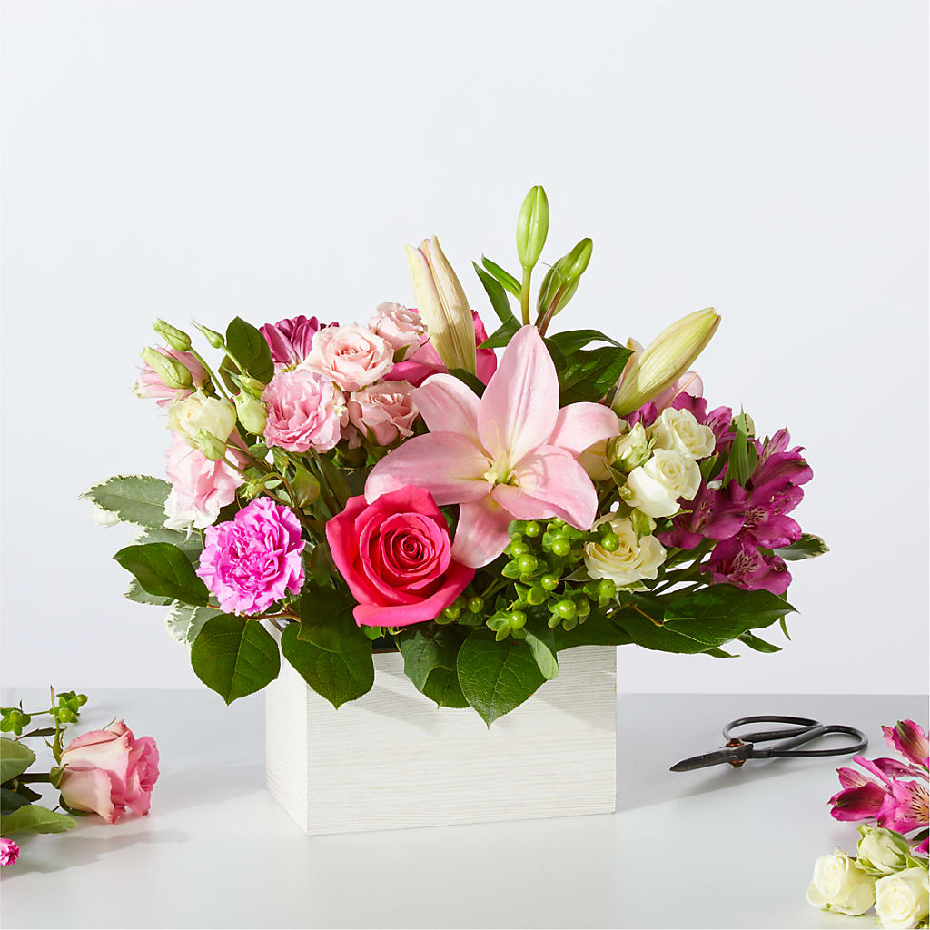 Sweetberry Box – A Florist Original – A Little Bit Of Love, Hanover PA