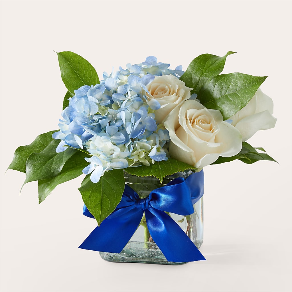 Sky Blue Delight Bouquet – A Little Bit Of Love, Hanover PA