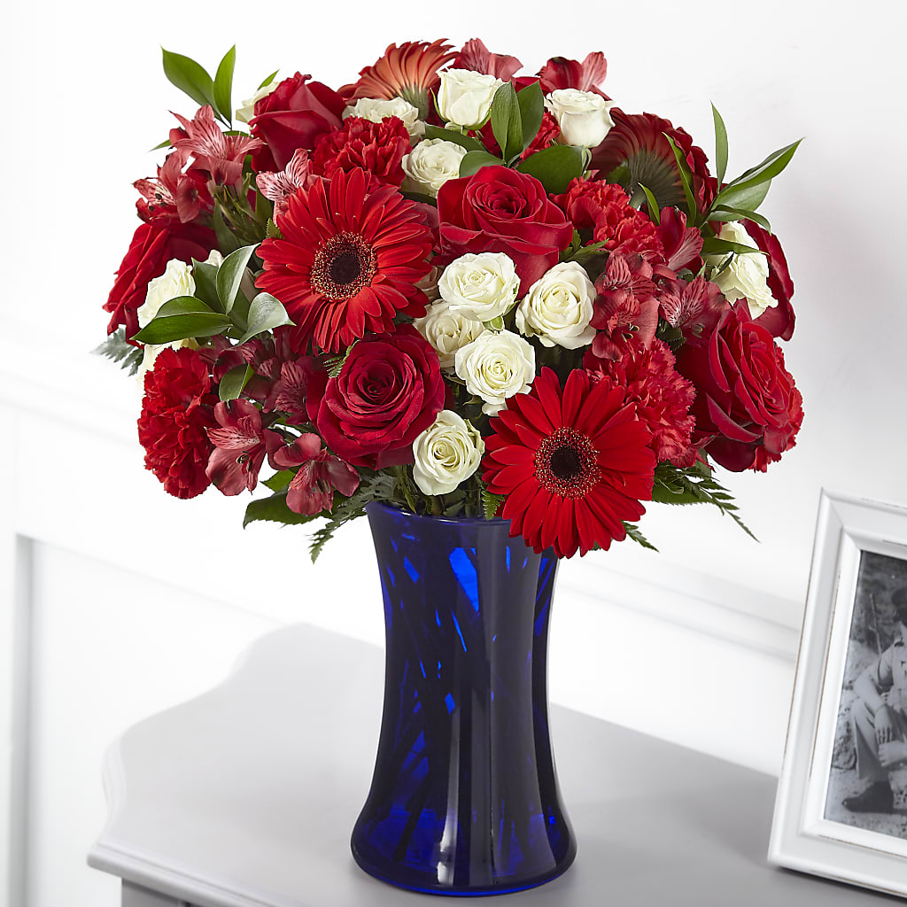 Hearts Embrace Bouquet – A Little Bit Of Love, Hanover PA