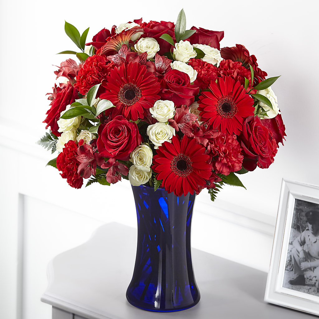 Hearts Embrace Bouquet – A Little Bit Of Love, Hanover PA