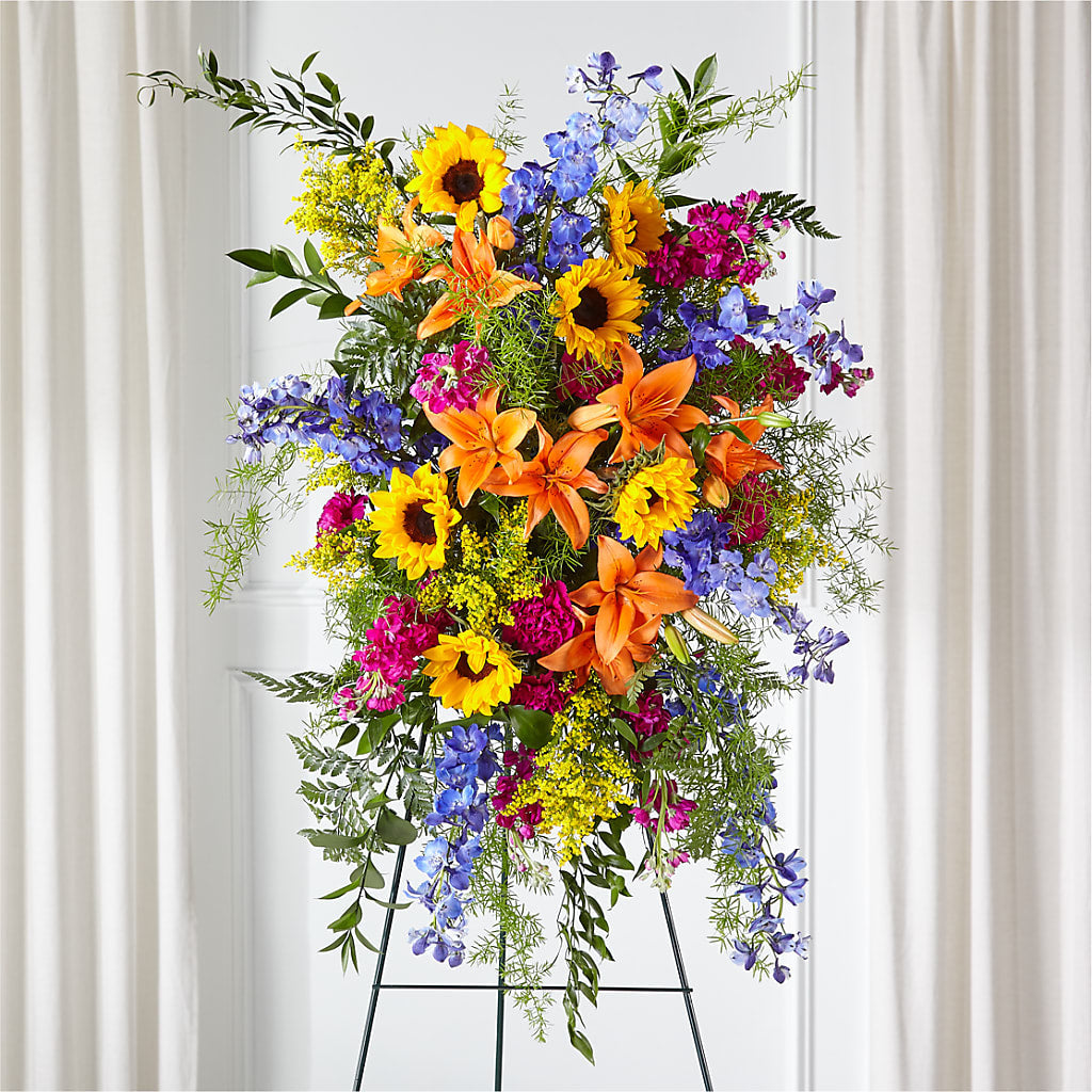 Sunlit Memories Standing Spray (Standard) – A Little Bit Of Love, Hanover PA