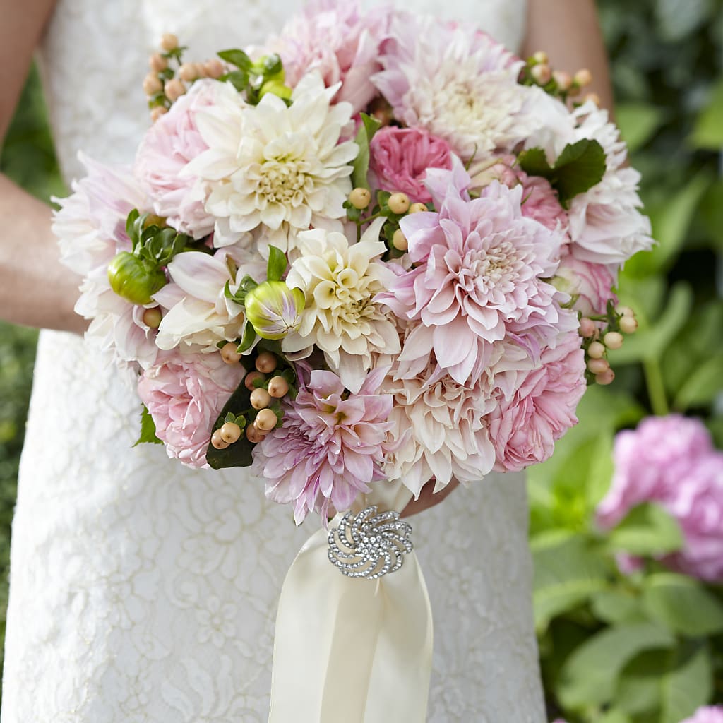 Heart's Promise Bouquet – A Little Bit Of Love, Hanover PA
