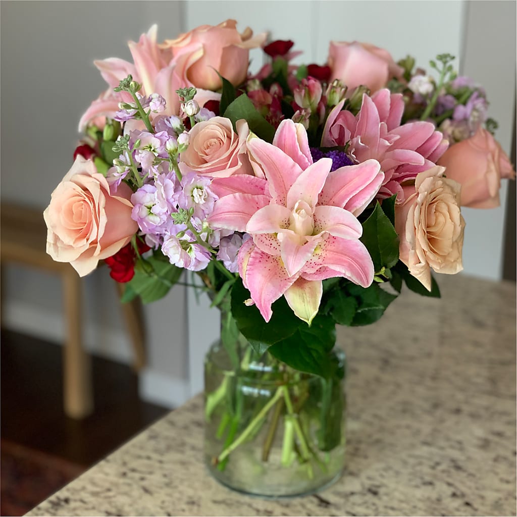 Romantique Bouquet –  A Little Bit Of Love, Hanover PA
